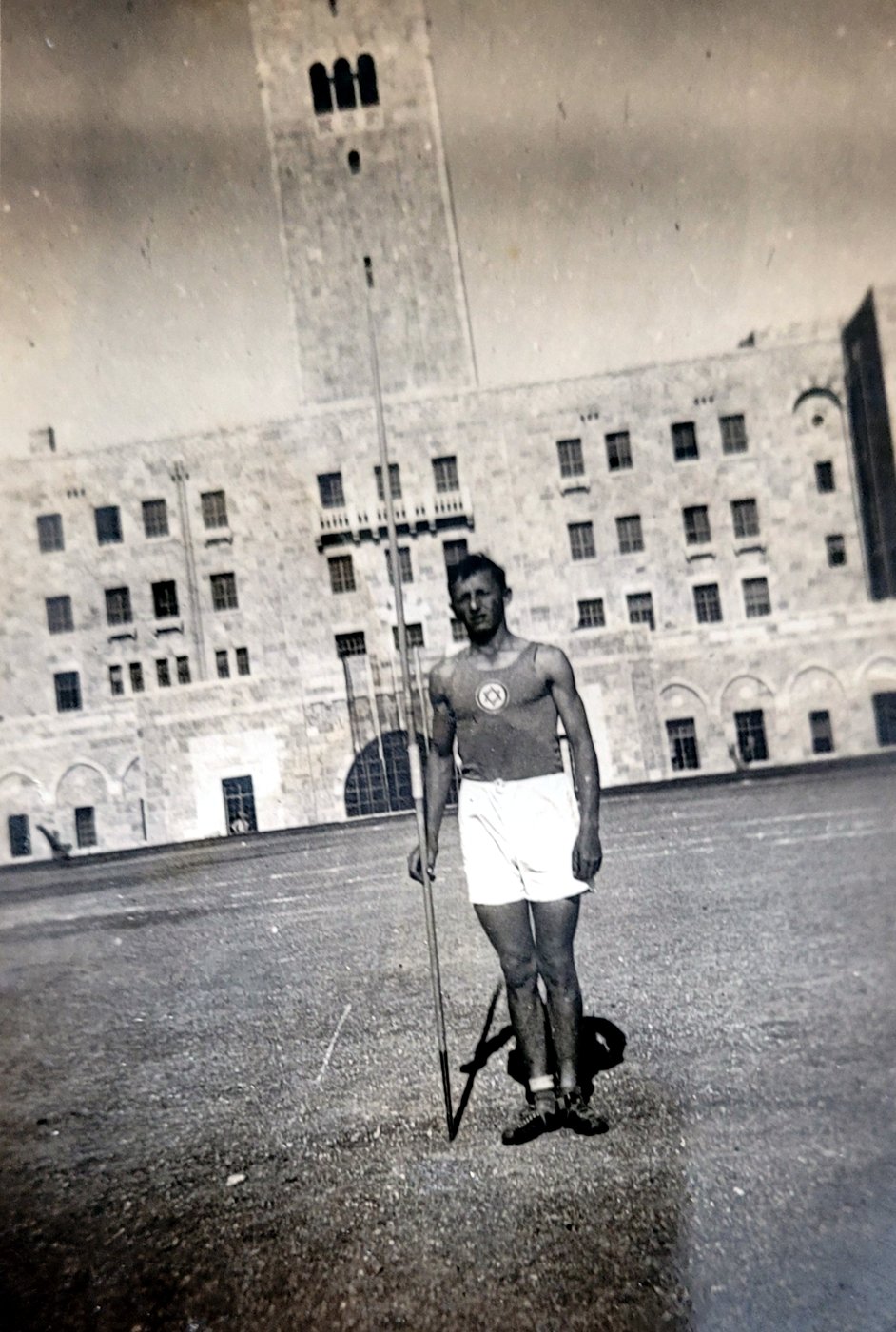 יוסף תמיר עם כידון, אליפות ימק״א ירושלים, 1934